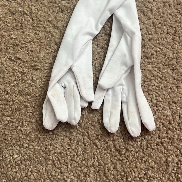 Pink Princess Costume with Crown and Gloves - Picture 5 of 7